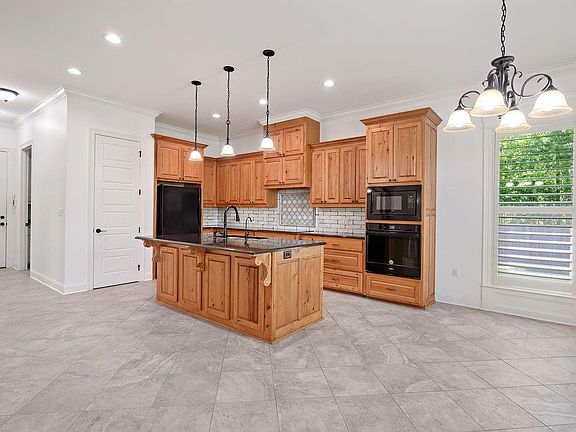 5th image of 14167 Oak Meadows Blvd