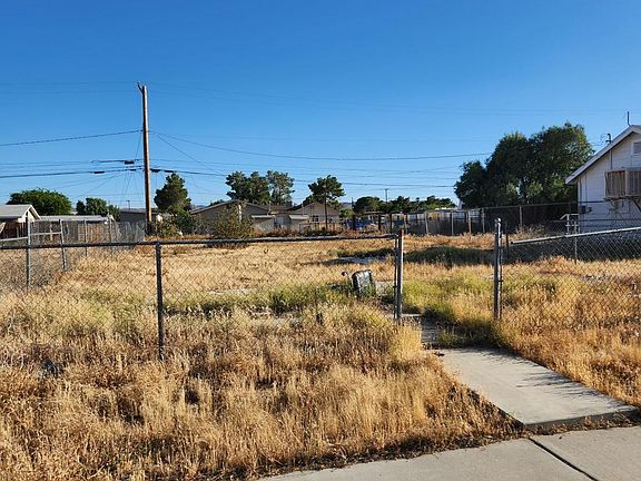 2nd image of 315 W Wilson Ave