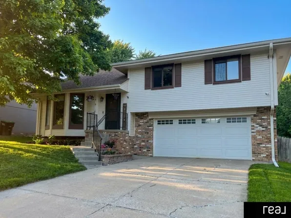14816 N St, Omaha, NE 68137