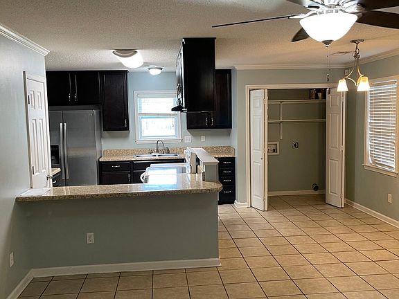 4th image of 6938 Cades Brook Dr