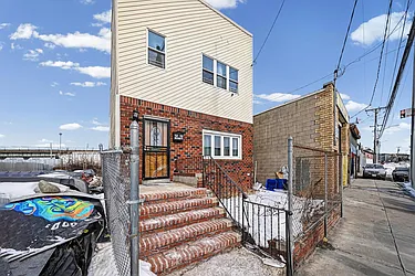 175-07 Liberty Avenue