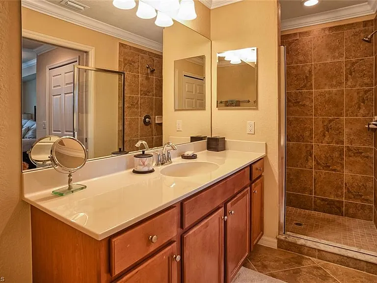 9727 Acqua Ct #425 — Photo 11