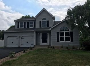 297 Farmview Rd, Nazareth, PA 18064