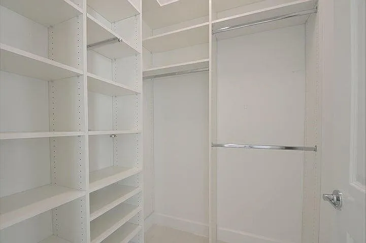 12832 Veneto Springs Dr — Photo 22