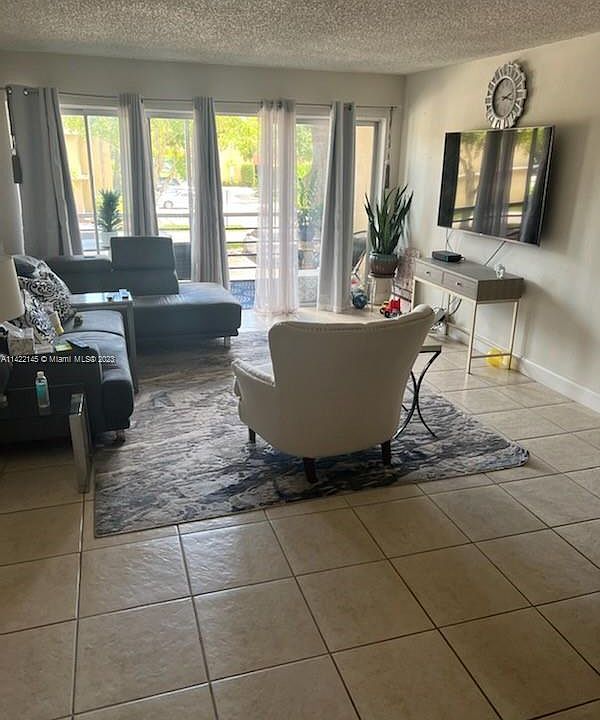 1st image of 4215 N University Dr APT 203
