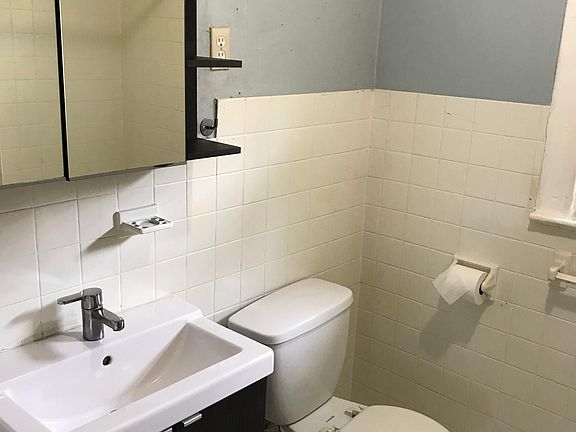 5th image of 4330 Virginia Ave