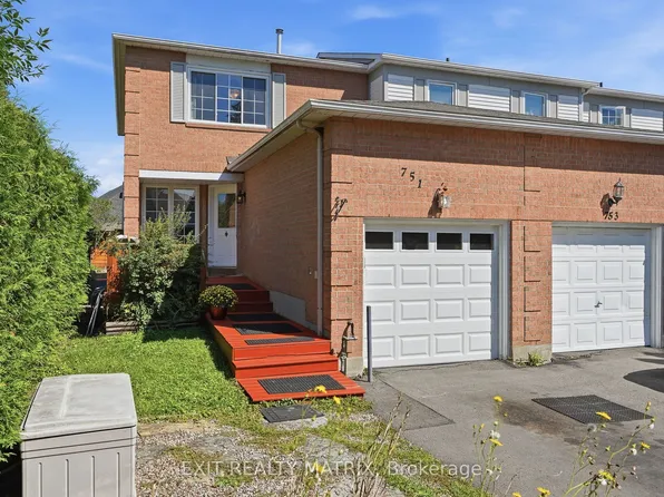 751 Clearcrest Cres, Ottawa, ON K4A 3E7