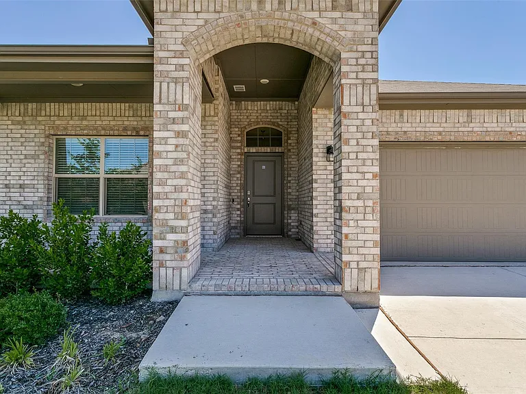 11536 Wolfhound Dr — Photo 2