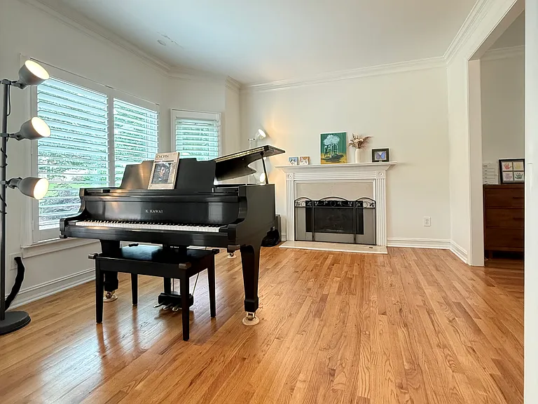 3725 Upland Dr — Photo 4