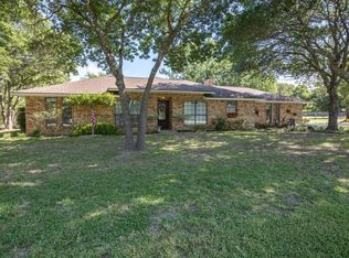 102 Silverwood Dr, Ovilla, TX 75154