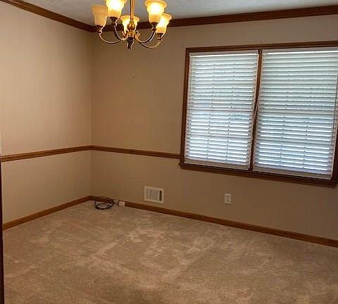 3rd image of 4087 Haynes Cir