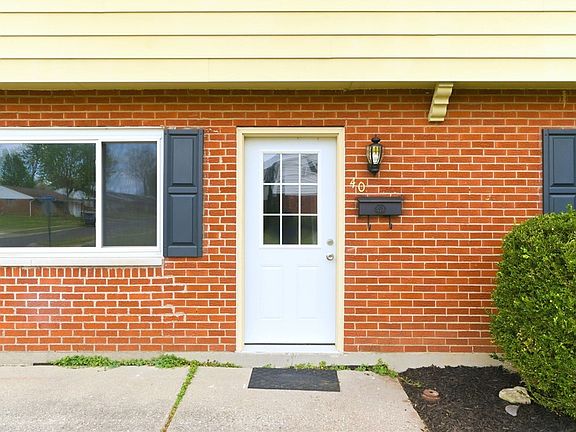 3rd image of 40 Woods Rd