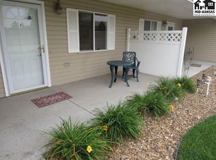 811 Clubhouse Dr, McPherson, KS 67460