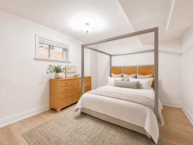 35 Wentworth Ave — Photo 38