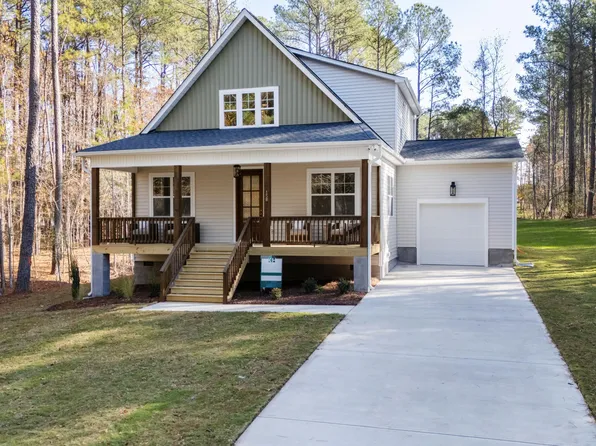 158 Nakoma Dr, Louisburg, NC 27549
