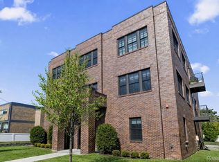 936 W Eleven Mile Rd, Royal Oak, MI 48067