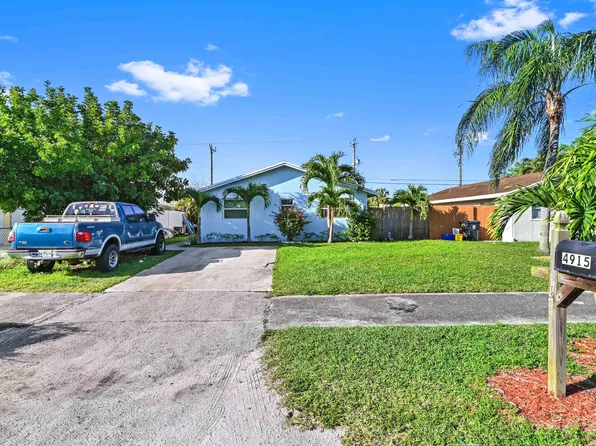 4915 Weymouth Street, Lake Worth, FL 33463
