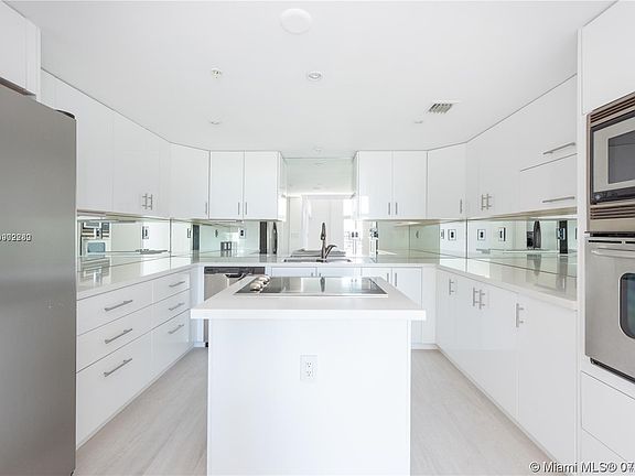 5th image of 1701 Sunset Harbor Dr APT L502