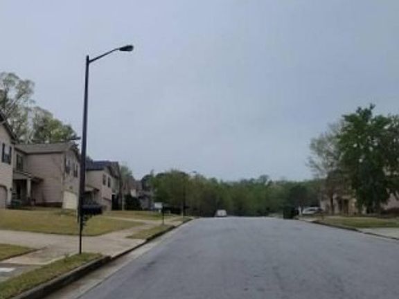 Exterior Neighborhood (street photo)