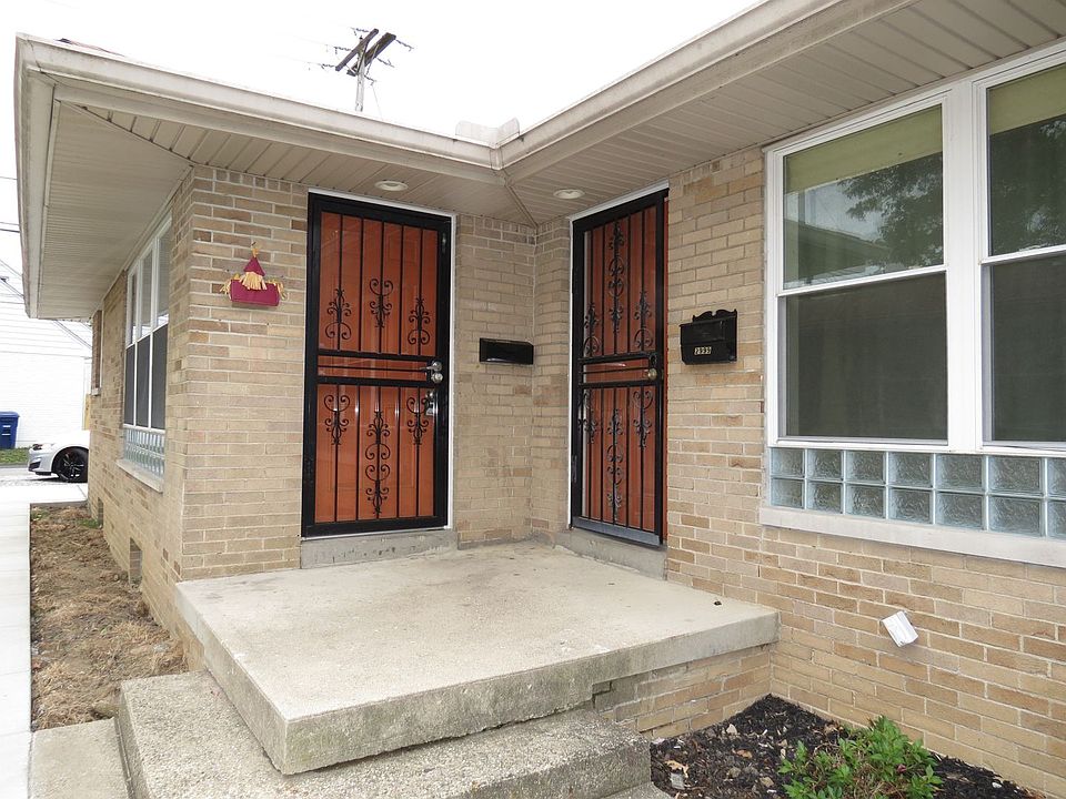 1st image of 2999-3001 Brownlee Ave
