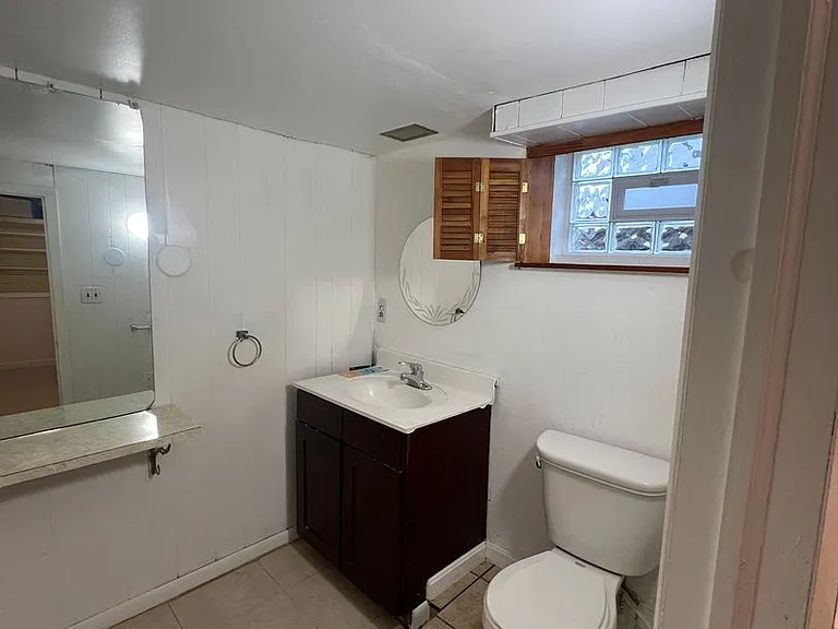 2518 Linwood Rd — Photo 26
