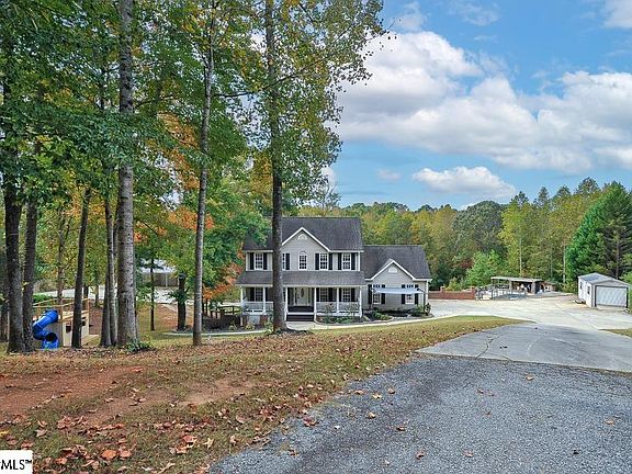 3rd image of 13 Fox Creek Ct