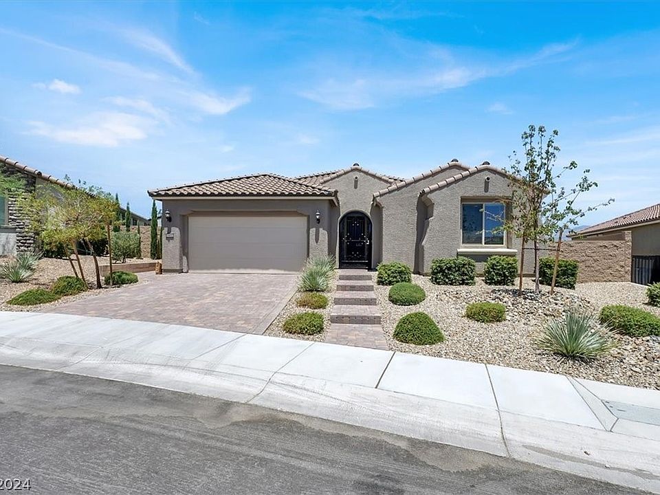 1st image of 10612 Skye Arroyo Ave