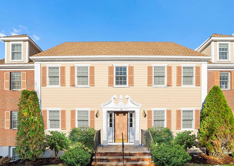 1st image of 10 Weatherly Dr Unit 4