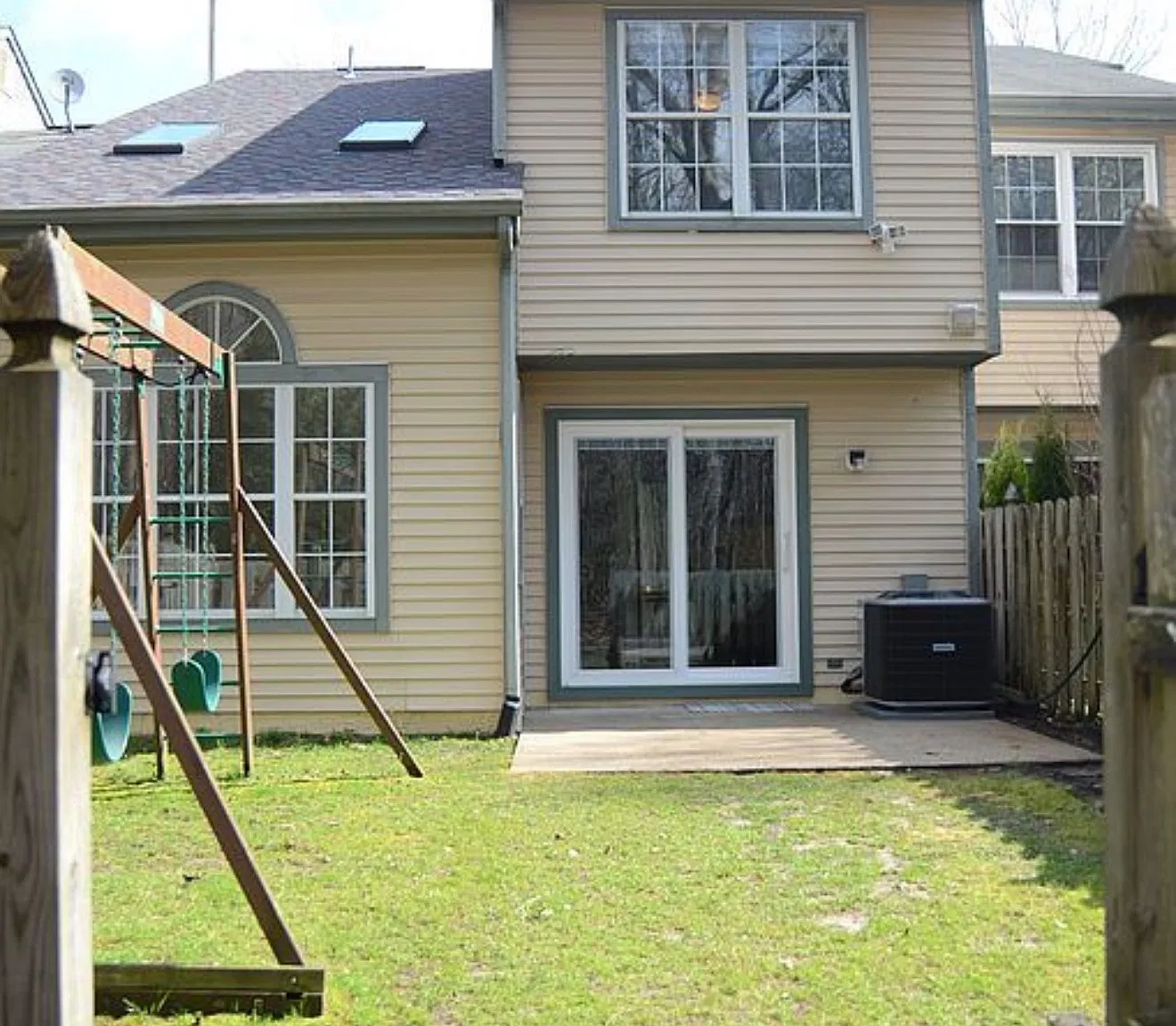 2 bed, 1806 sqft, $2,800 — Photo 3