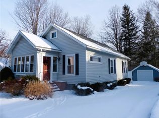 233 W Gibson St, Canandaigua, NY 14424