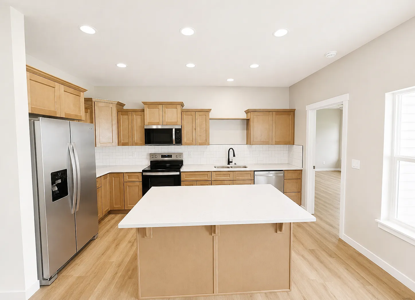 3 bed, 1380 sqft, $1,965 — Photo 3