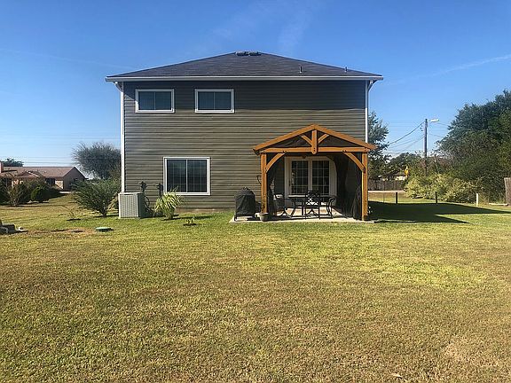 3rd image of 1045 Grassland Ln