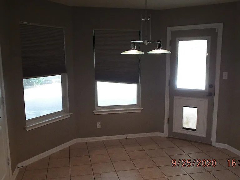 204 Cinnabar Trl — Photo 17