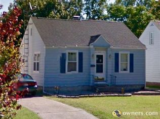 2434 S 7th St, Springfield, IL 62703