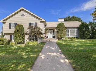 405 14th St E, Williston, ND 58801