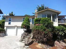 3728 NE 150th St