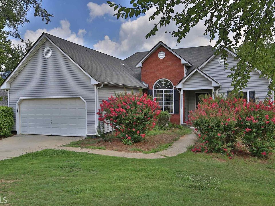 1st image of 228 Cambridge Dr