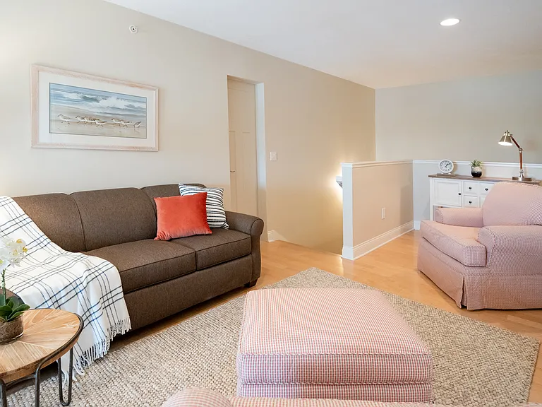 917 W Savidge St #27 — Photo 28