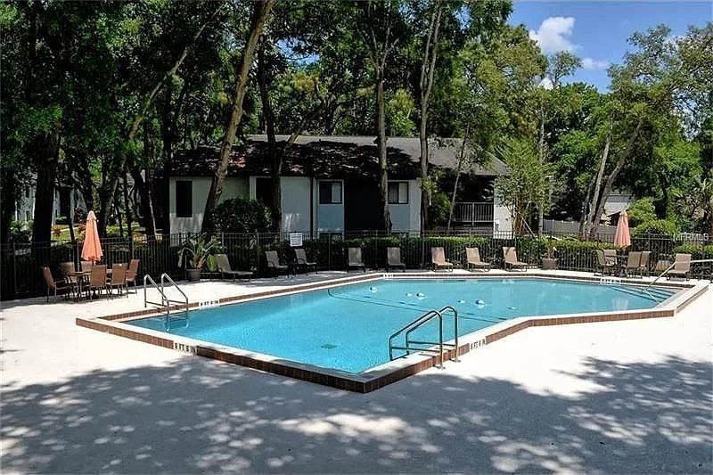 190 Riverbend Drive — Photo 3