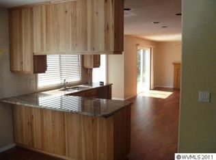 840 Valleywood Dr SE, Salem, OR