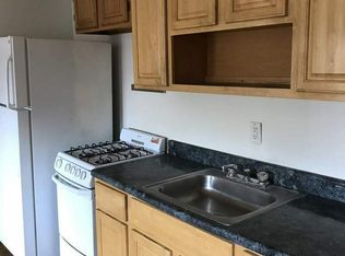 98 Waverly Ave #3, Brooklyn, NY 11205