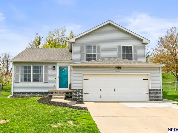 13524 Westport Cir, Bellevue, NE 68123