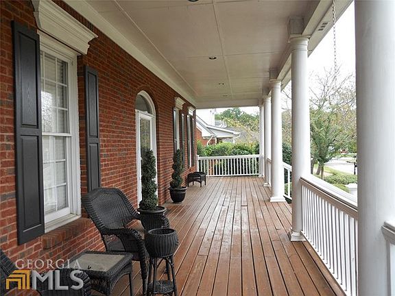 4th image of 1410 Aramore Dr SE