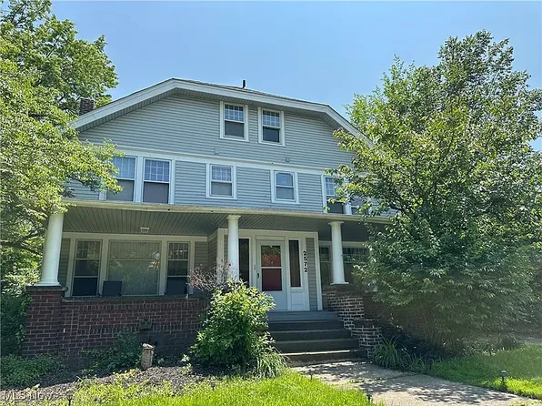 2572 Mayfield Rd, Cleveland Heights, OH 44106