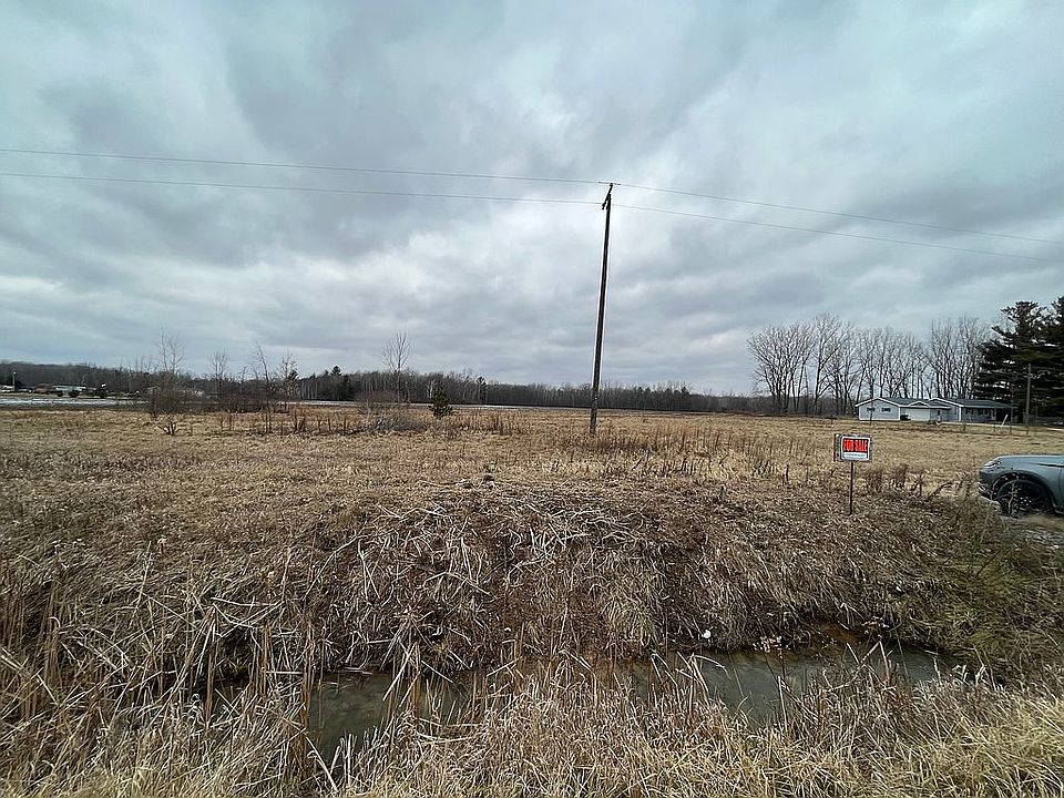 2nd image of 105 N Eleven Mile Rd