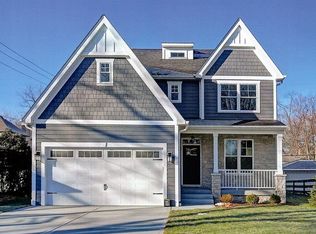 407 Park Ave, Clarendon Hills, IL