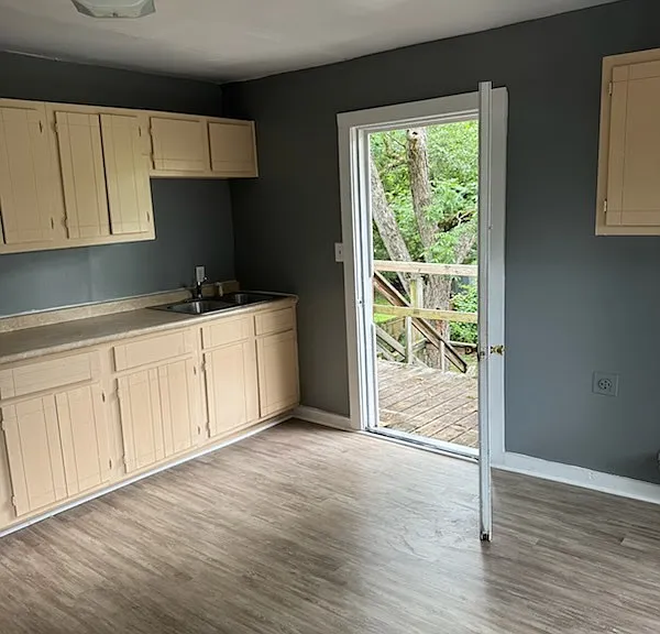 211 S Main St #3 — Photo 9