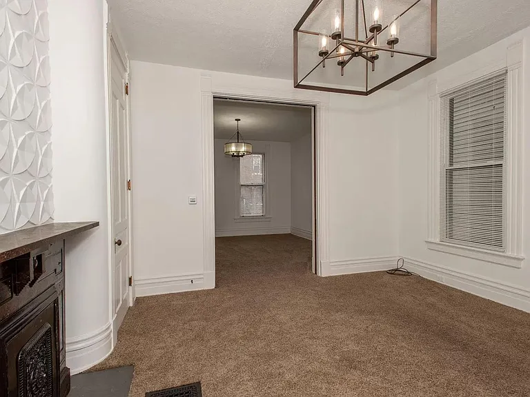 536 Lexington Ave #1 — Photo 12