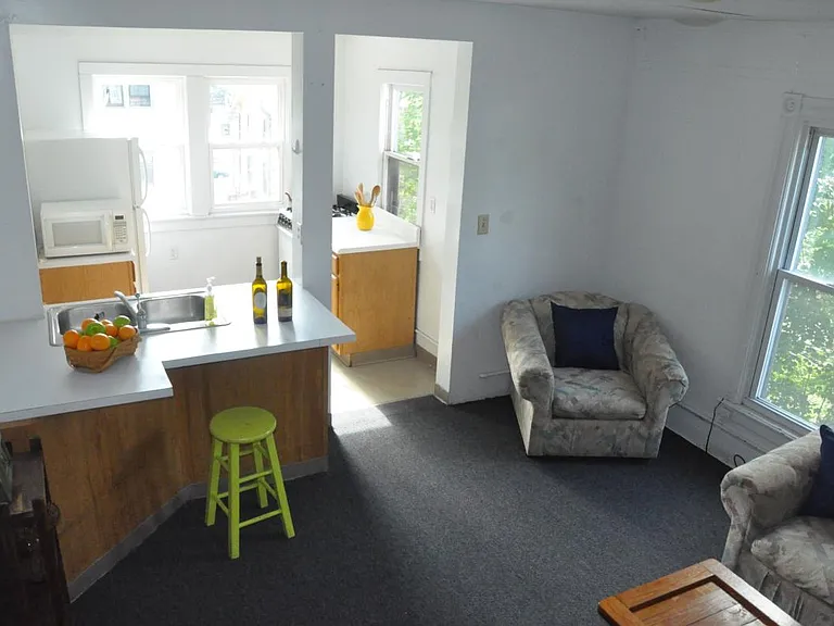 212 Linden Ave #3 — Photo 1