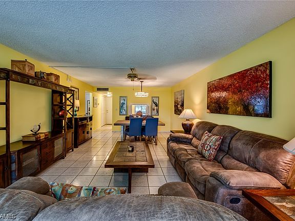 4th image of 6102 Augusta Dr APT 106